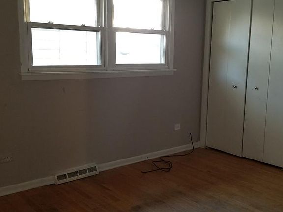 2nd image of 17039 Kimbark Ave