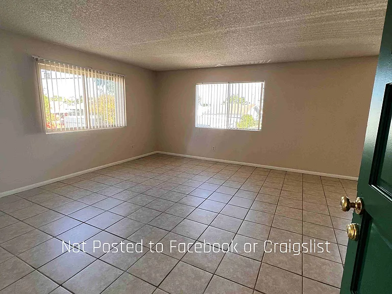3639 44th St #5 — Photo 3