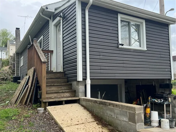 626 Forrest St #R, New Castle, PA 16101