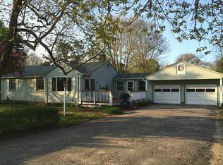 2130 Matunuck Schoolhouse Rd, Charlestown, RI 02813