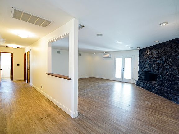 5th image of 3424 W Nicolet St #1
