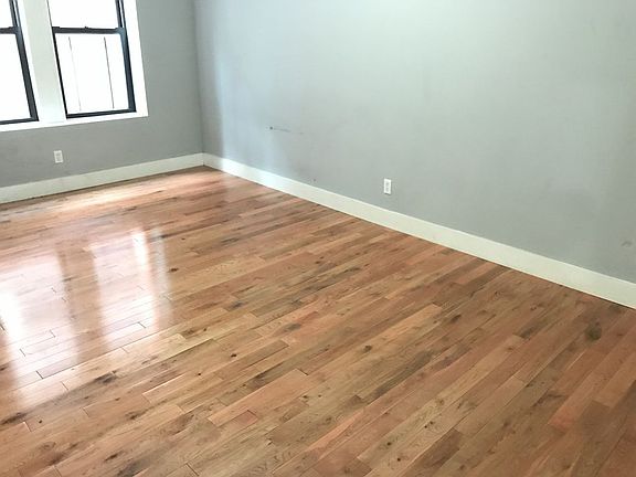 4th image of 221 Linden Blvd APT A15