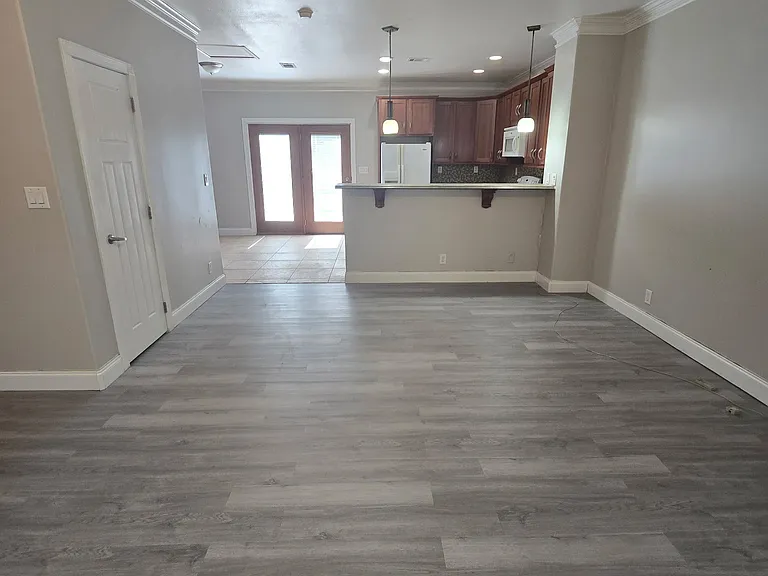 200 S 11th St #102 — Photo 5