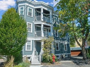 12 Fainwood Cir #2, Cambridge, MA 02139