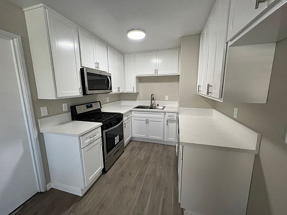 2nd image of 14772 Adams St APT D
