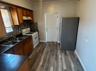 10934 s Vernon, Chicago, IL 60628