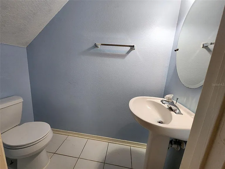 1317 Throckmorton Dr — Photo 25