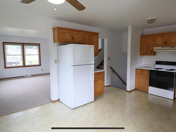 5th image of 2924 Fairchild St E #2924