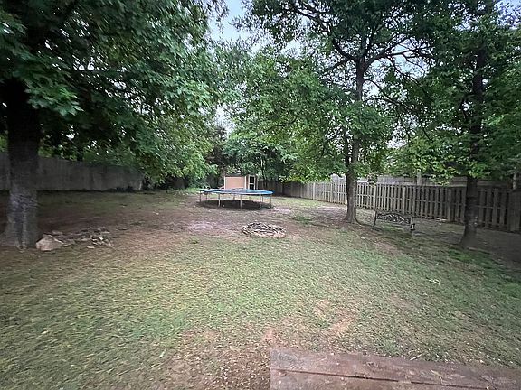 3rd image of 3546 E Redwood Dr