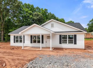 405 Clemons Ave, Maiden, NC 28650