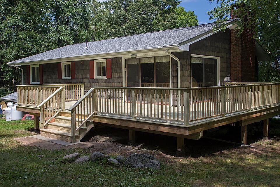 600 sq ft deck added 07/16