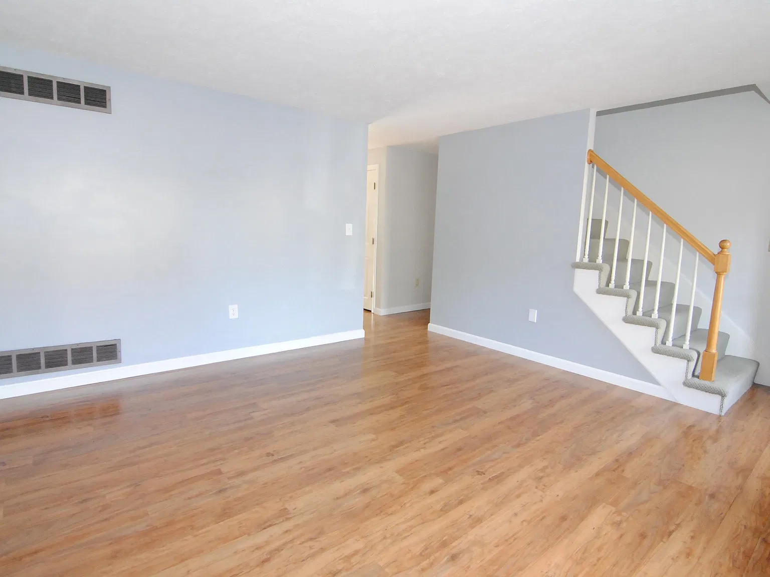 2 bed, 1.5 bath, 1437 sqft, $2,600 — Photo 4