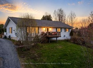 54 Pineridge Dr, McDougall, ON P2A 2W9