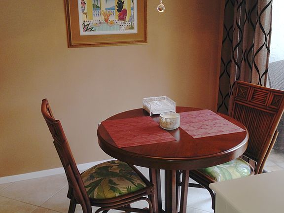 5th image of 61 Village Cir