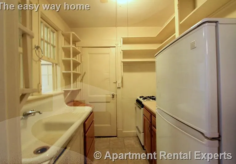 8 Craigie Cir #22 — Photo 7