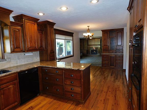 5th image of 2268 Brentwood Dr