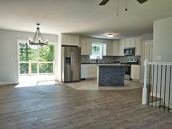 4th image of 314 Idlewild Dr