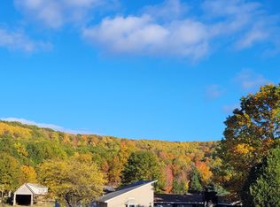 816 Pleasant Valley Rd, Boyne City, MI 49712