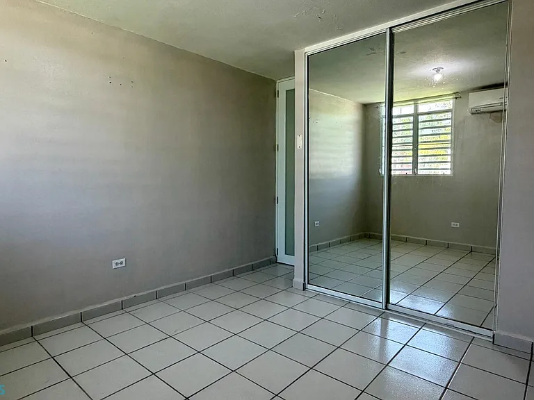 4 Calle Portal — Photo 7
