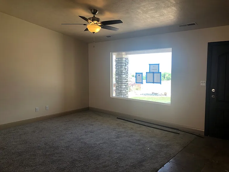 199 N 2680 W — Photo 6