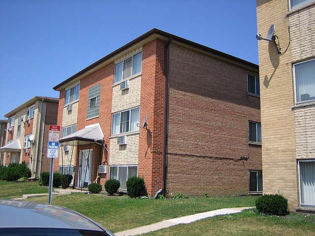 1st image of 9220 Jill Ln APT 1w