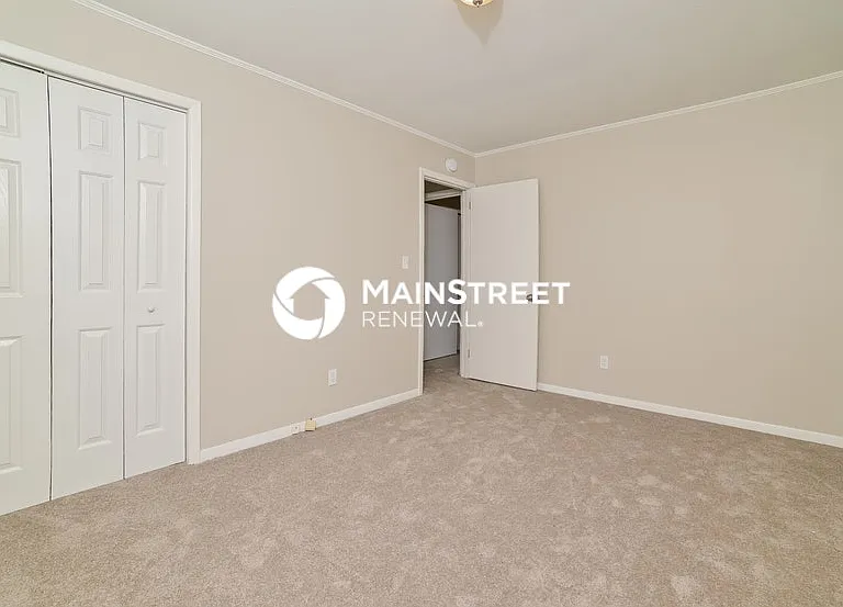 7833 Brownvue Rd — Photo 8