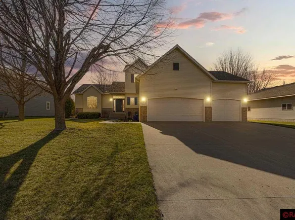 816 Hillside Ct, Nicollet, MN 56074