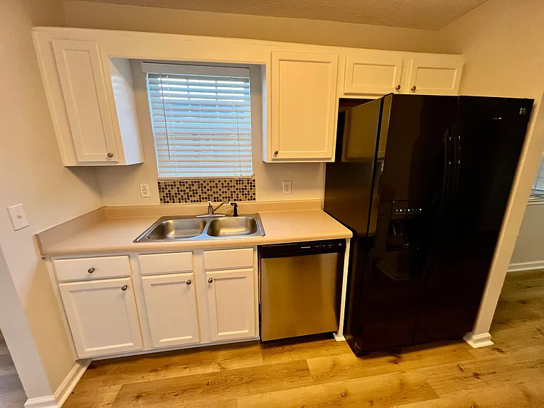 707 Porter Ln — Photo 17
