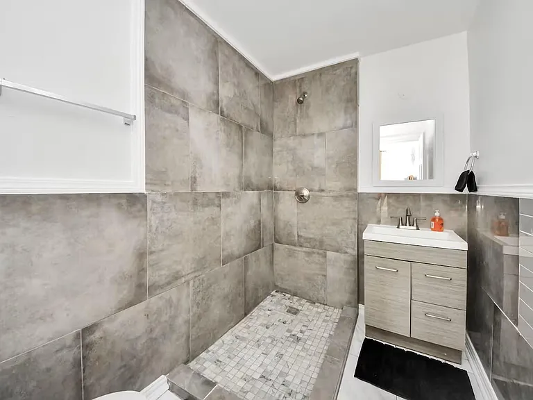 3217 Binz St — Photo 15