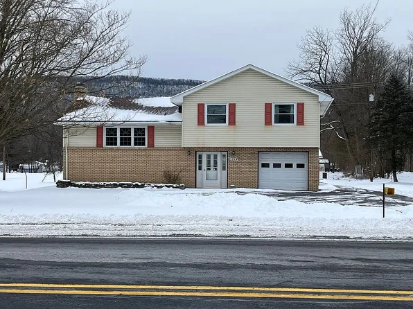 5024 Nittany Valley Dr, Mill Hall, PA 17751