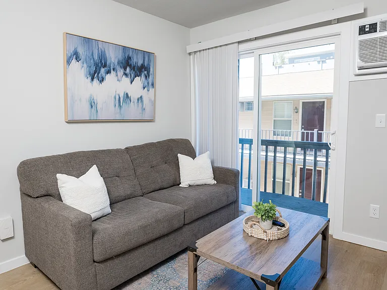509 E White St #16 — Photo 5