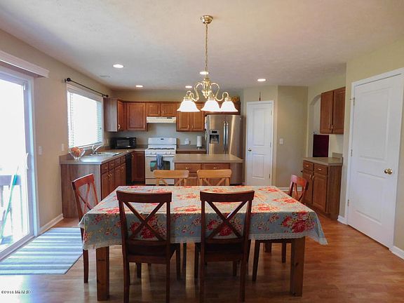 4th image of 13428 Red Leaf Ct