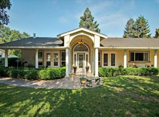 1519 Hillcrest Rd, Hollister, CA 95023
