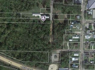Cedar St, Madisonville, LA 70447