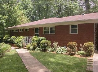 10 Old Farm Rd, Marietta, GA 30068