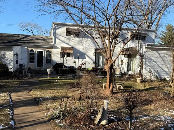 583 Edinburg Rd, Trenton, NJ 08619