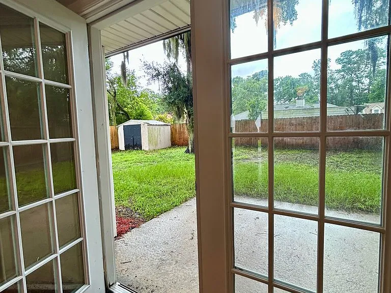166 Bordeaux Ln — Photo 4