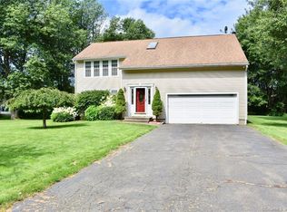 2 High Ridge Rd, Seymour, CT 06483