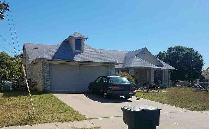 2nd image of 3506 Canterdury Dr