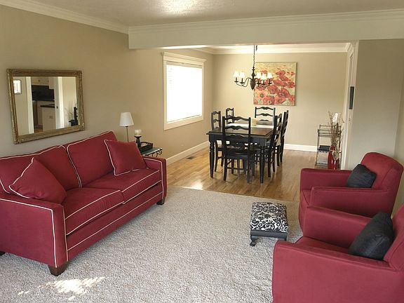 Formal Dining & Family