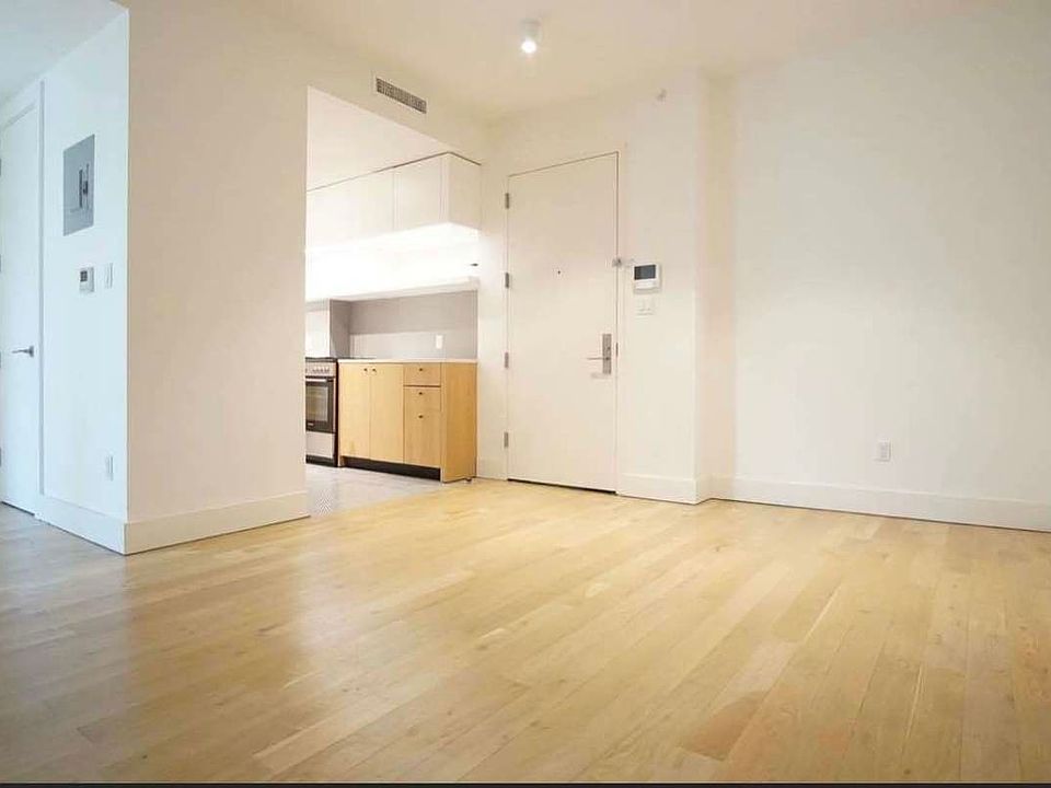 1st image of 633 Marcy Ave #600