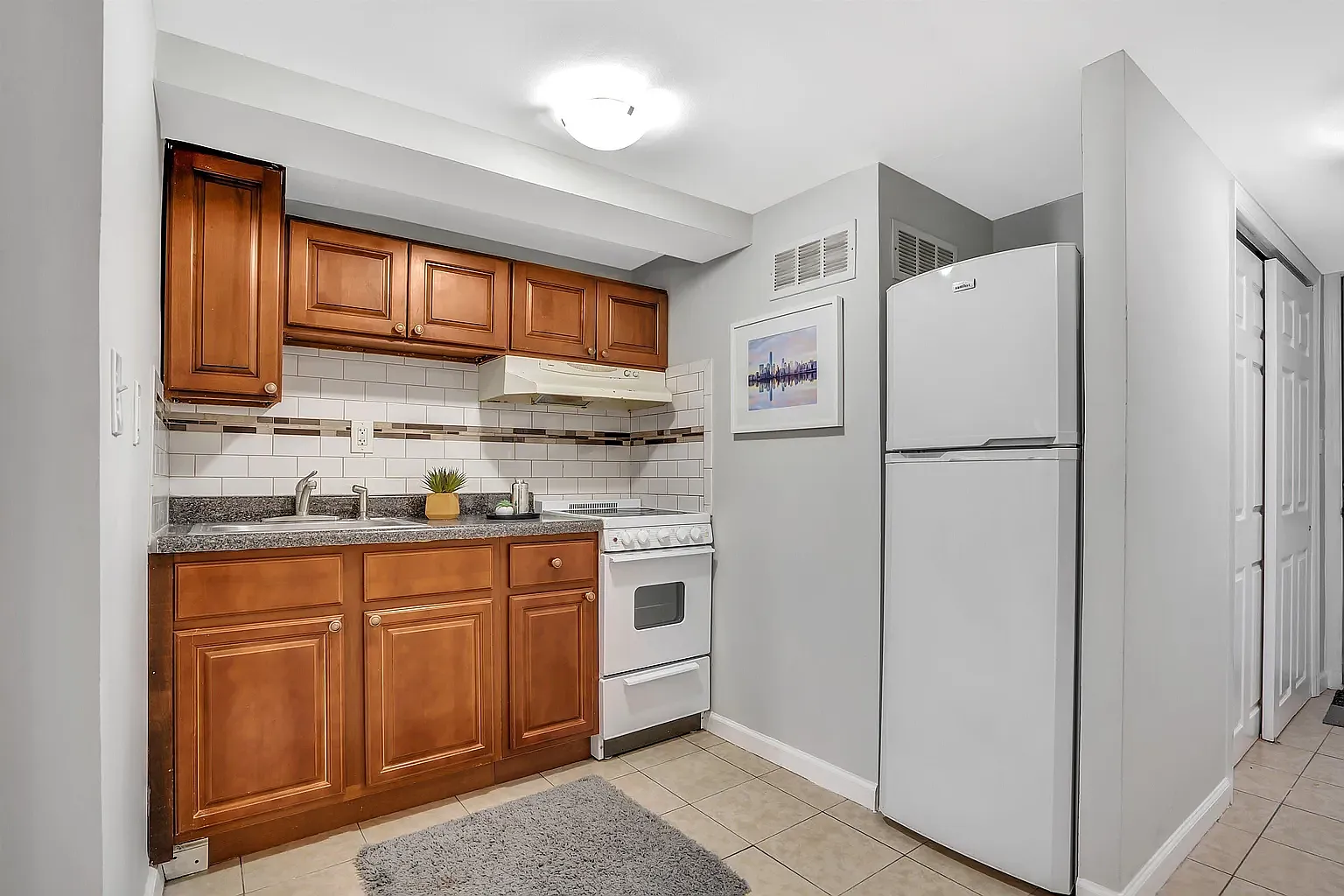 1 bed, 900 sqft, $2,000 — Photo 4