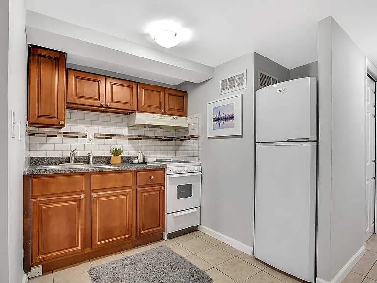 403 Liberty Ave #1 — Photo 4