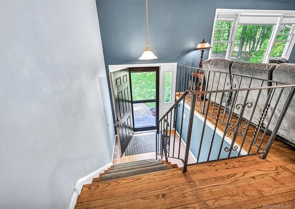 71 Old Meadow Plain Rd, Weatogue, CT 06089 MLS 170593728 Zillow