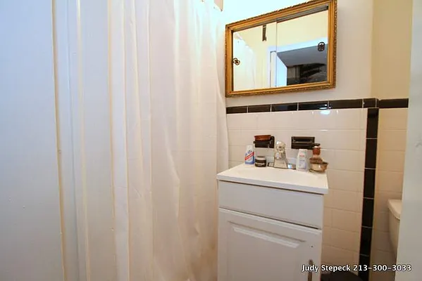 Rented by Bond New York | media 48