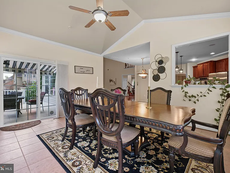 11810 Tregiovo Pl — Photo 13