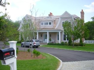 22 Burkeshire Dr, Sag Harbor, NY 11963