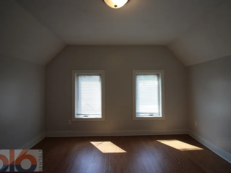 858 Dayton St SW — Photo 20