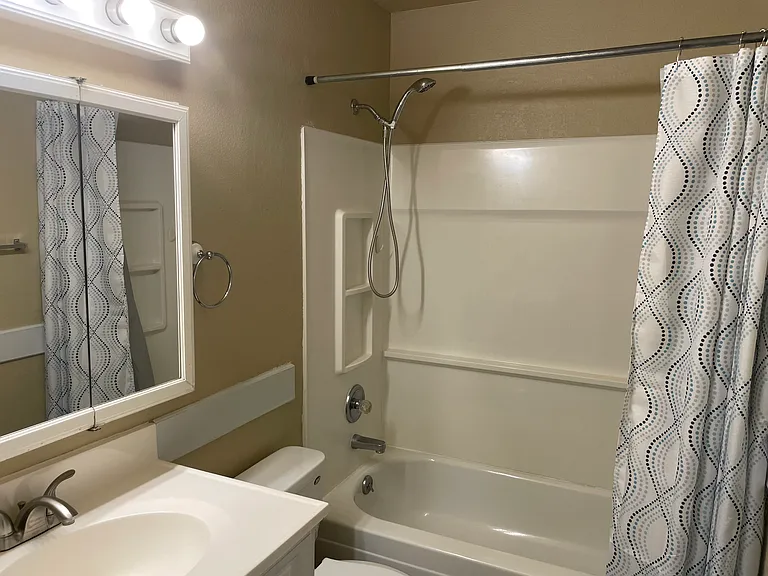 730 E Vermijo Ave #B — Photo 10