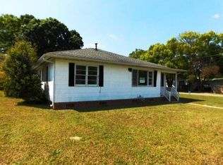517 Coulter Ave, Cantonment, FL 32533